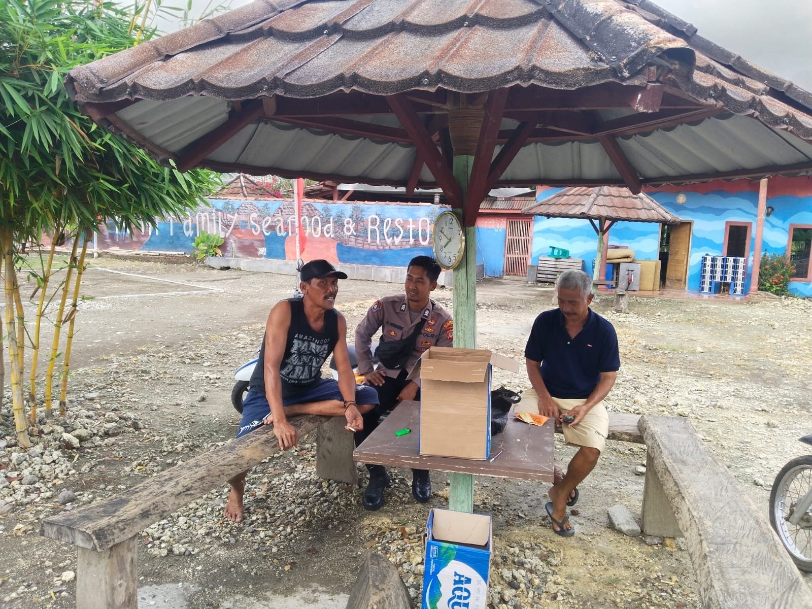 BHABINKAMTIBMAS DESA KERTAJAYA GELAR GIAT SAMBANG, WUJUDKAN KEAMANAN DAN KONDUSIVITAS WILAYAH