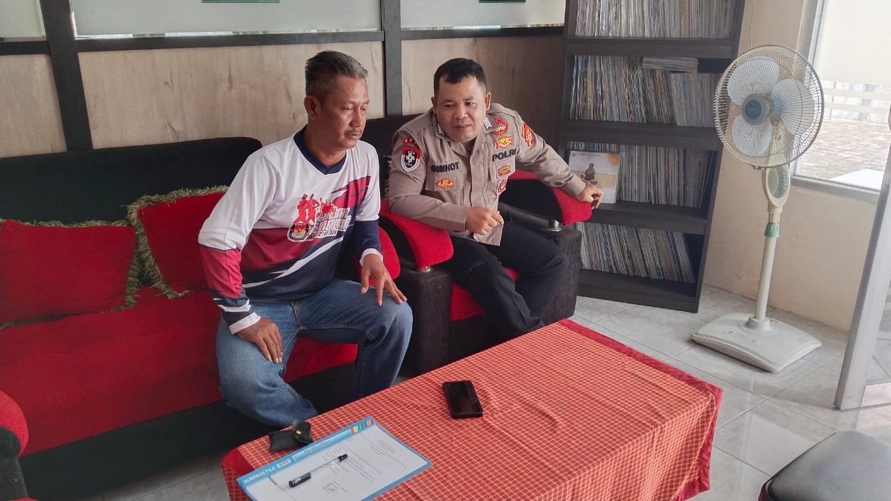 Bhabinkamtibmas Polsek Padaherang Sambangi Warga Desa Kedungwuluh, Perkuat Keamanan dan Silaturahmi