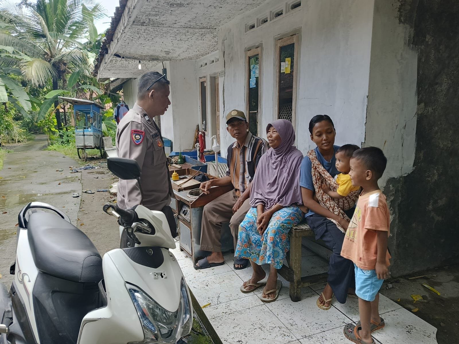 Bhabinkamtibmas Polsek Padaherang Gelar Sambang Silaturahmi Kamtibmas di Dusun Sukarenah Desa Padaherang