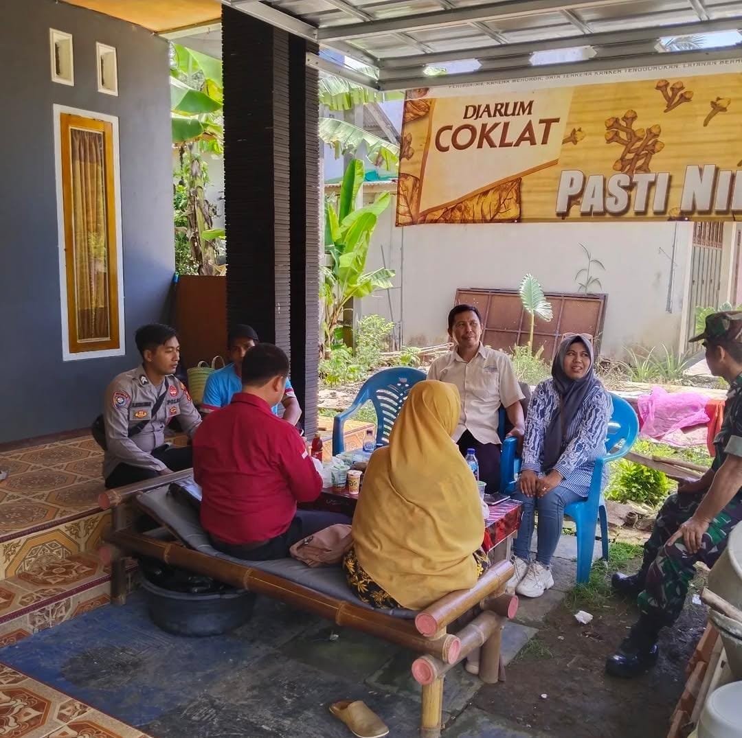 Bhabinkamtibmas Polsek Padaherang Laksanakan Sambang Silaturahmi dengan Masyarakat