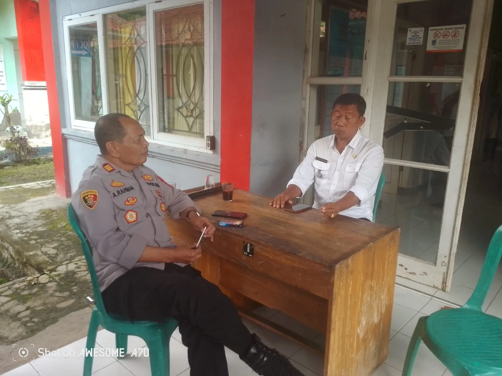 KAPOLSEK PADAHERANG LAKSANAKAN SAMBANG DAN SILATURAHMI DENGAN CAMAT MANGUNJAYA