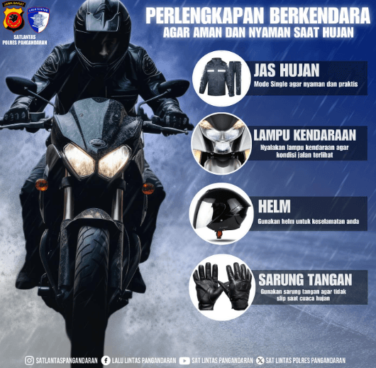 Perlengkapan berkendara sepeda motor saat hujan