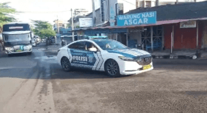 pengawalan bus jemaah haji