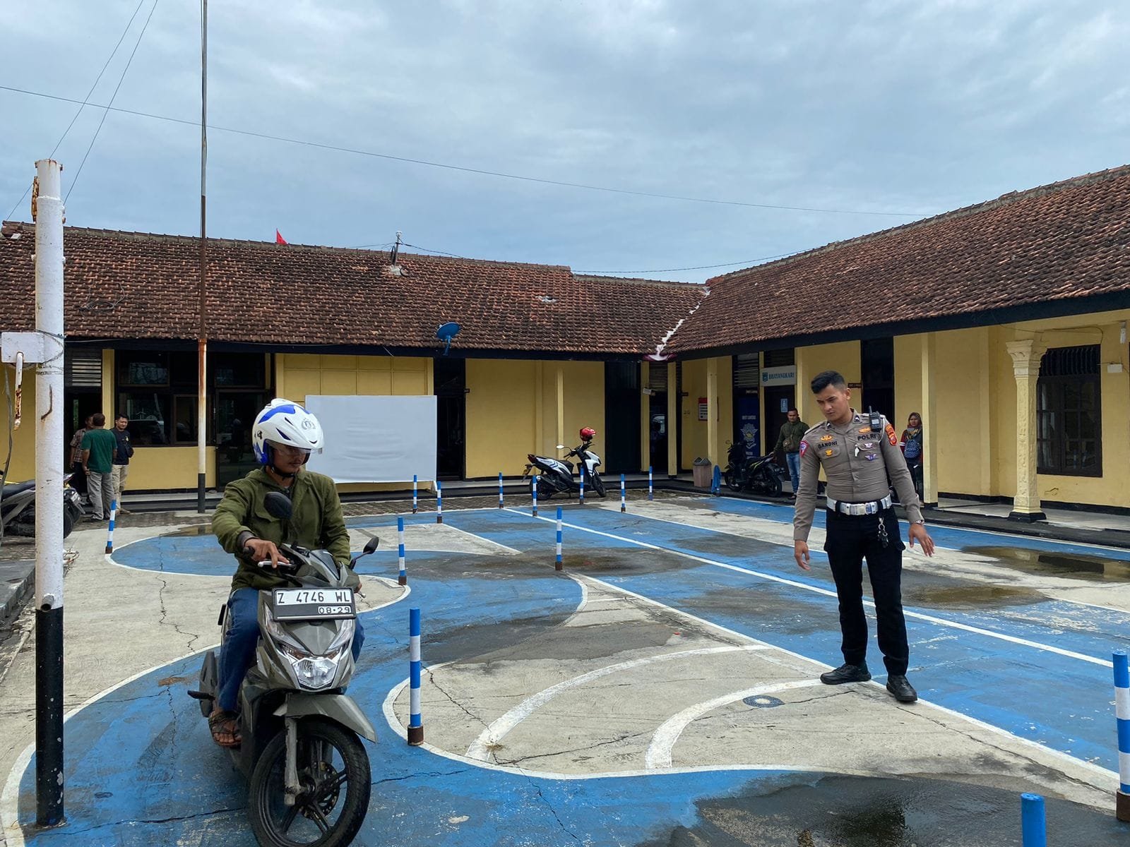 proses pembuatan SIM mudah