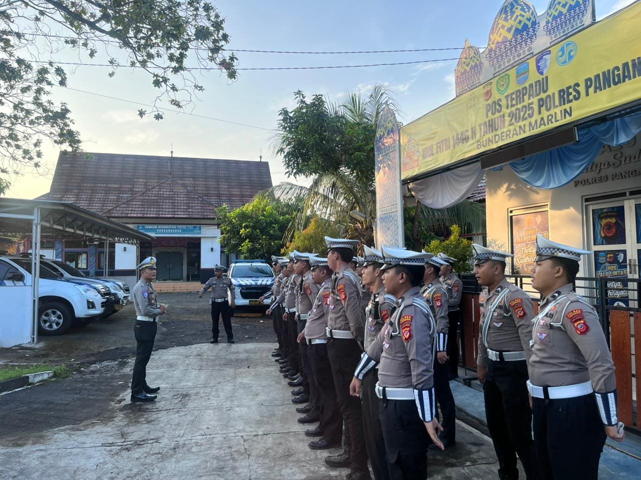 apel pagi