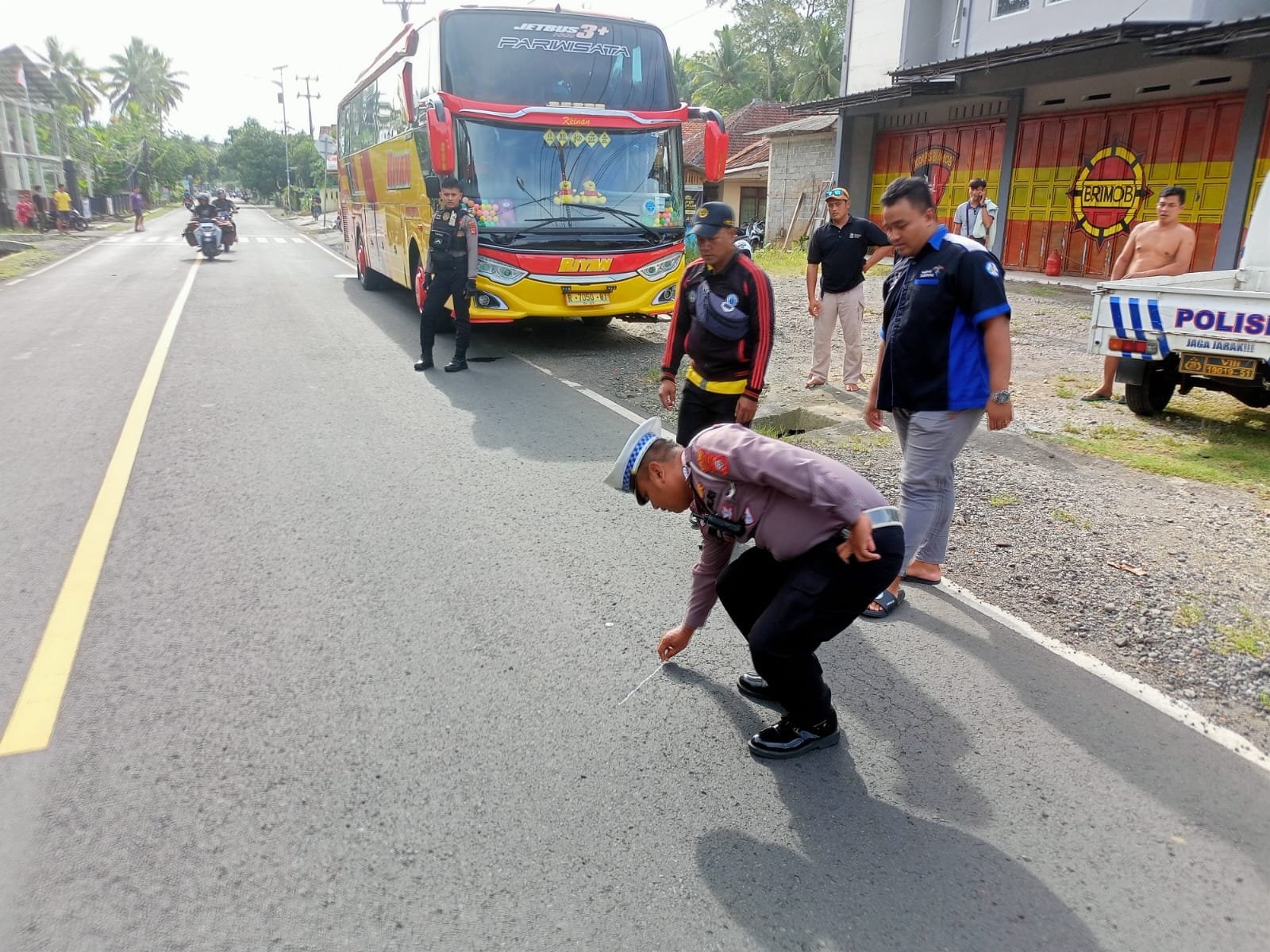 kecelakaan lalu lintas karena bus telolet