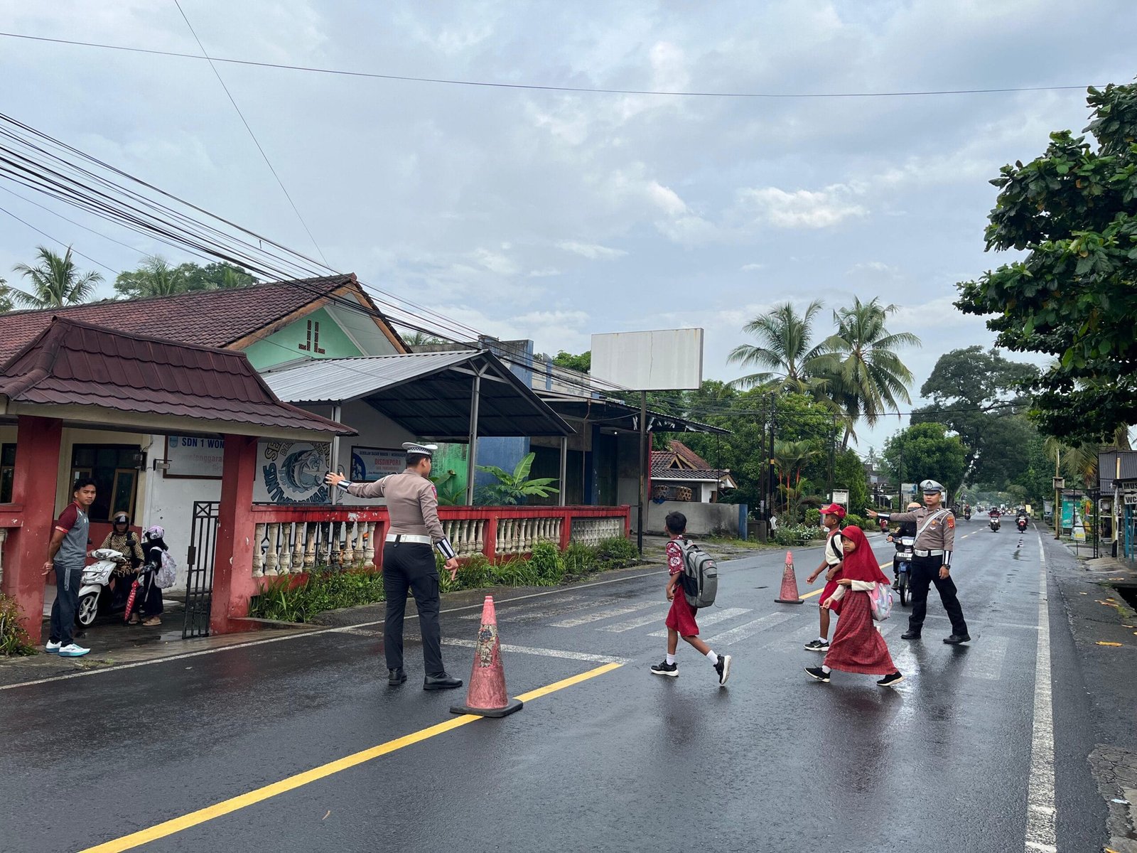 pengaturan pagi walau hujan