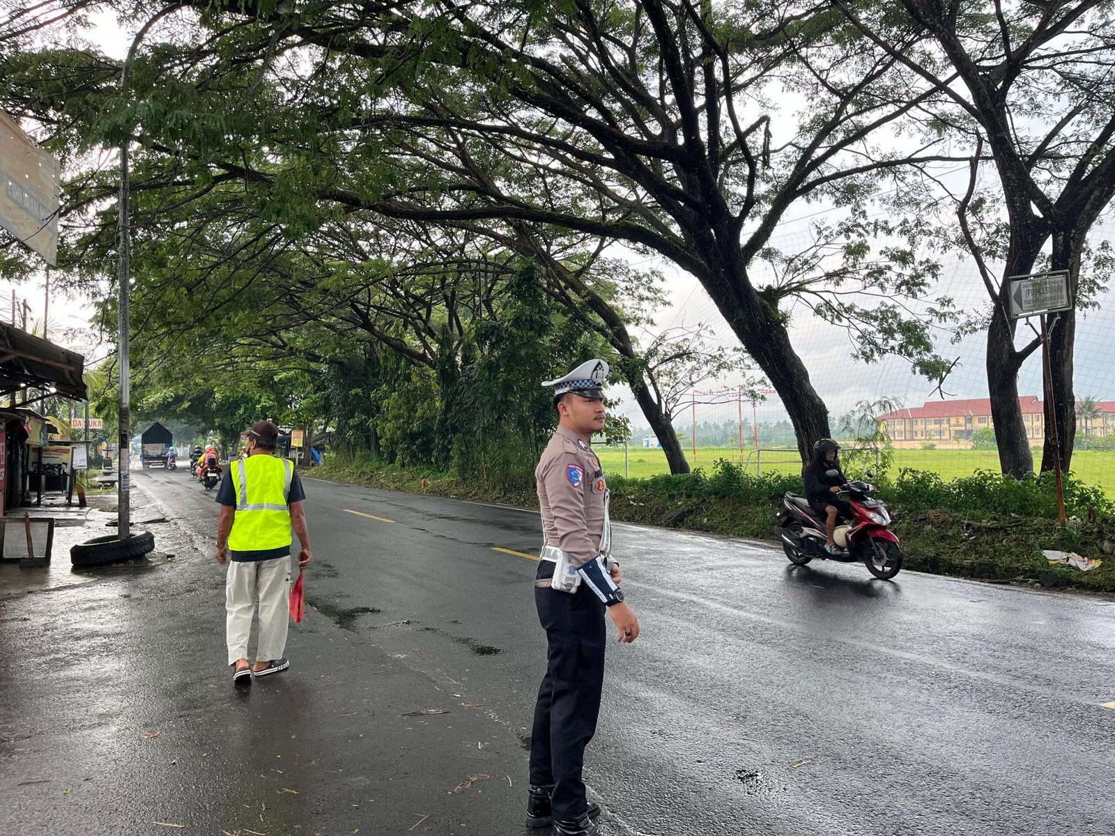 Pengaturan lalu lintas Simpang 3 Wonoharjo Pangandaran