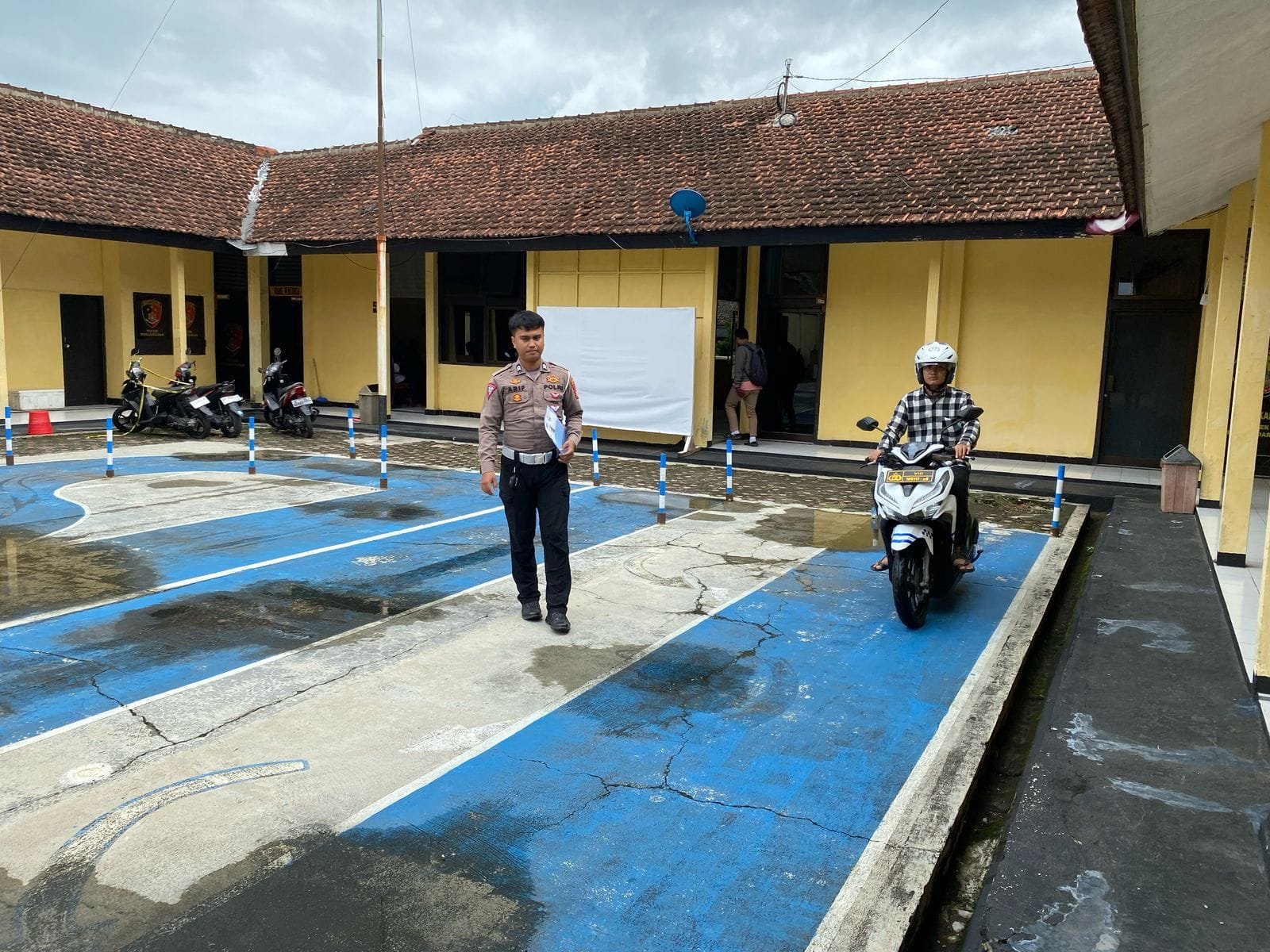 UJIAN SIM