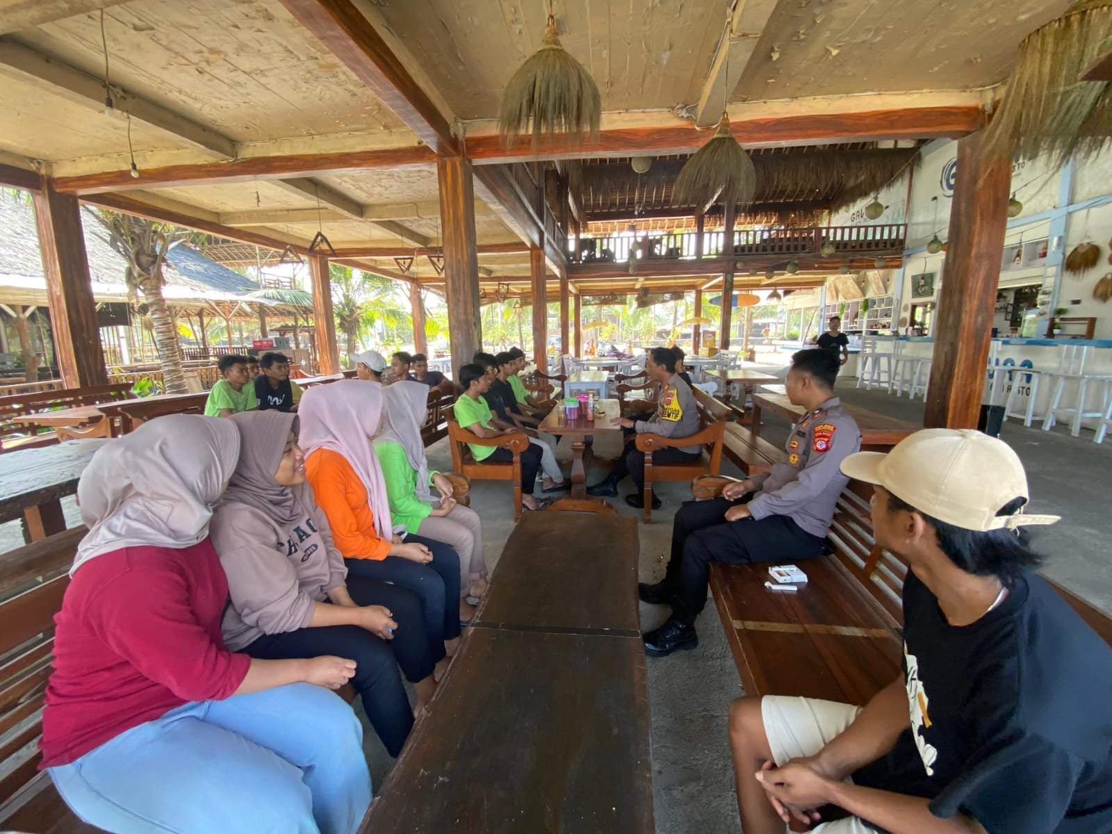 Kasatbinmas Polres Pangandaran Bina Pelaku Usaha Kampung Turis, Dorong Wisata Aman dan Nyaman
