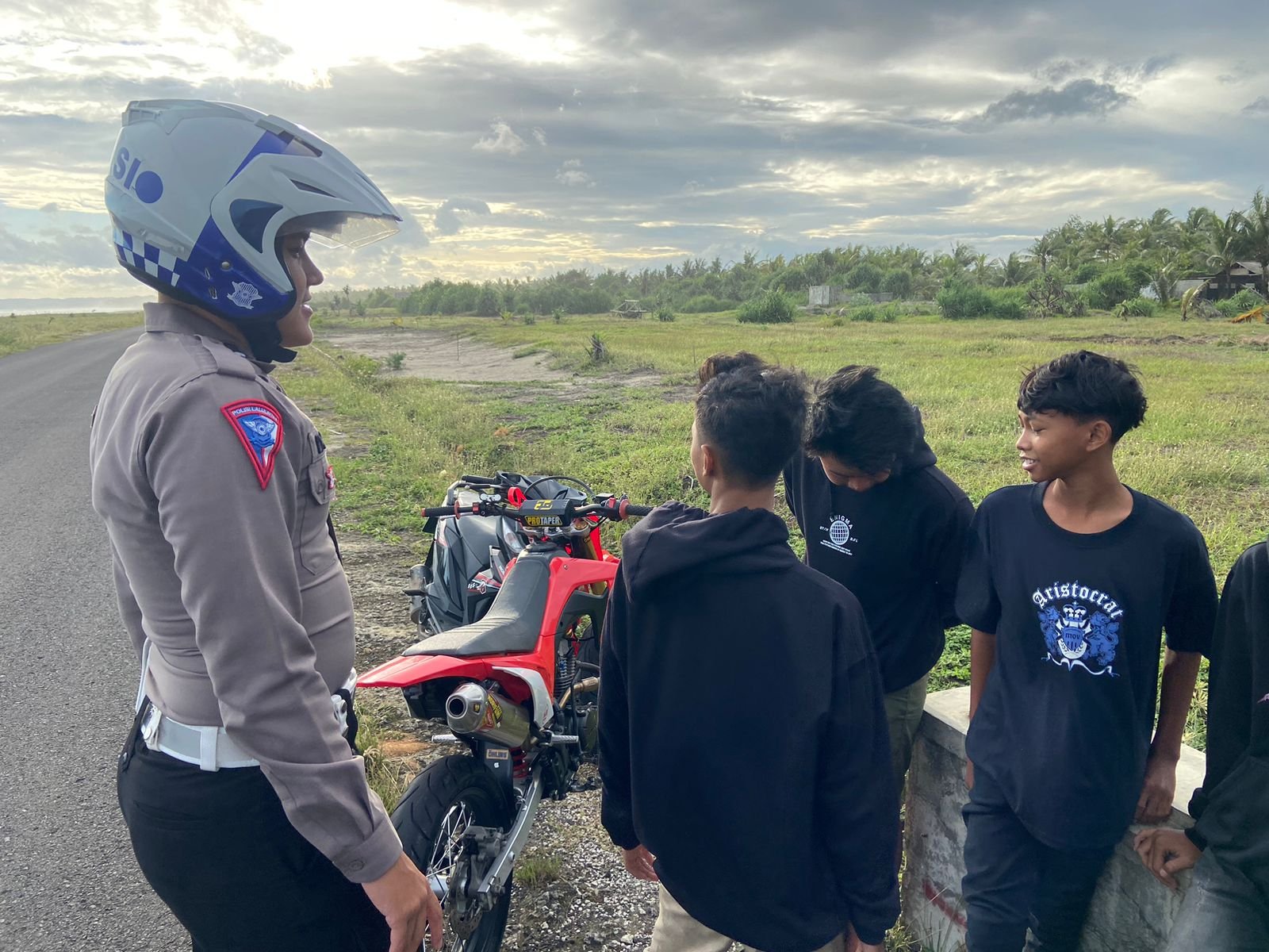 himbauan kepada pemuda