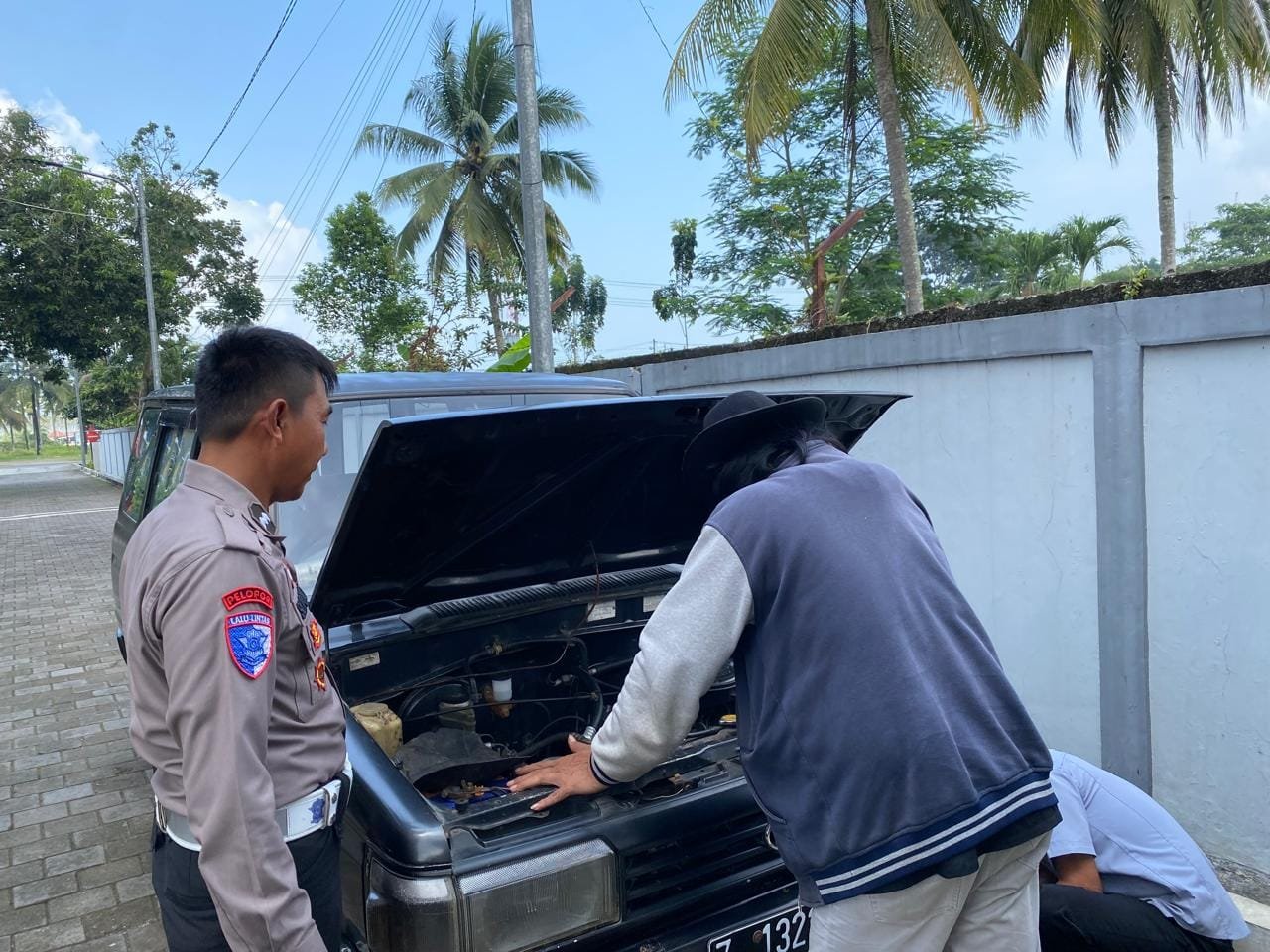 POLANTAS MENYAPA MASYARAKAT TENTANG MEKANISME PERPANJANG STNK DAN PAJAK TAHUNAN