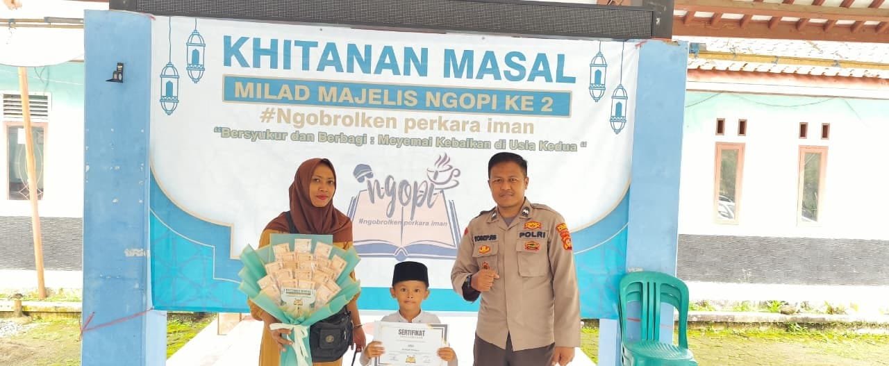 Rayakan Milad ke-2, Majelis Ngobar Gelar Sunatan Massal Bersama Polsek Kalipucang