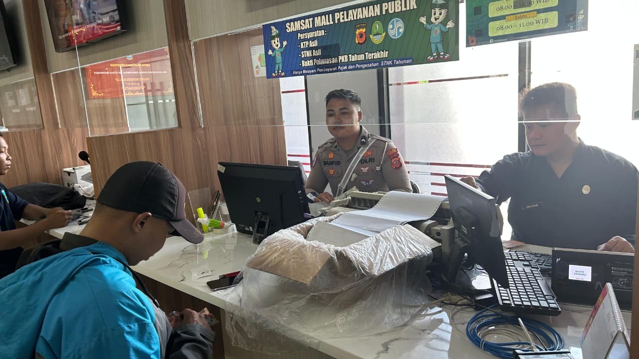 POLANTAS MENYAPA MASYARAKAT TENTANG MEKANISME PERPANJANG STNK DAN PAJAK TAHUNAN