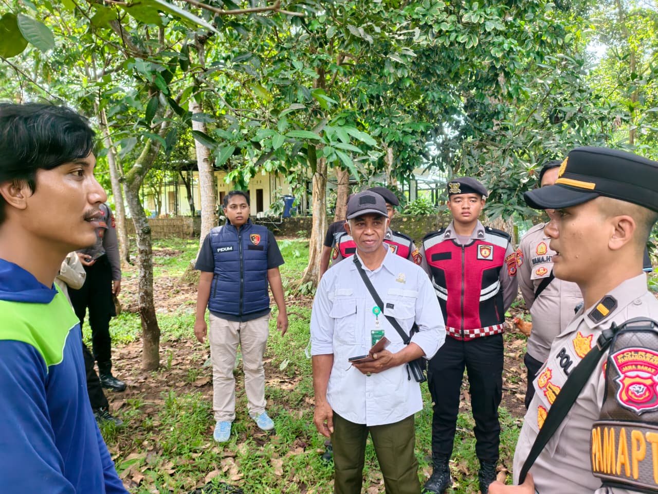 POLRES PANGANDARAN DAN BKSDA LAKUKAN PENGECEKAN TKP TEMUAN RUSA MATI DIDUGA DISERANG ANJING TERINFEKSI RABIES