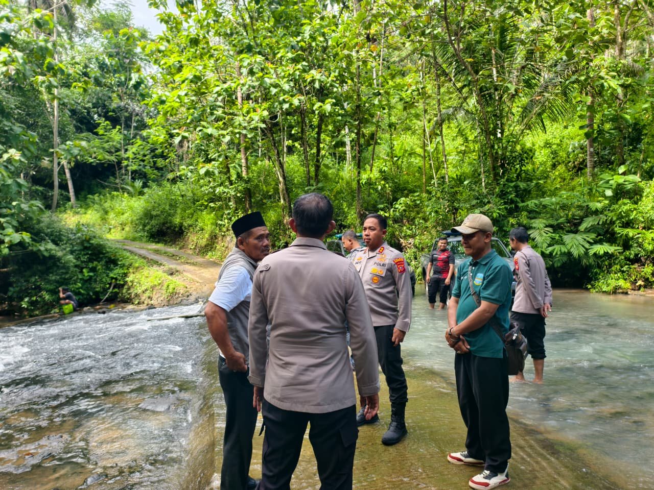 Menindaklanjuti Amanat Presiden, POLRI Gerak Cepat Perbaiki Jembatan Vital di Pangandaran: Akses 400 Siswa Terselamatkan