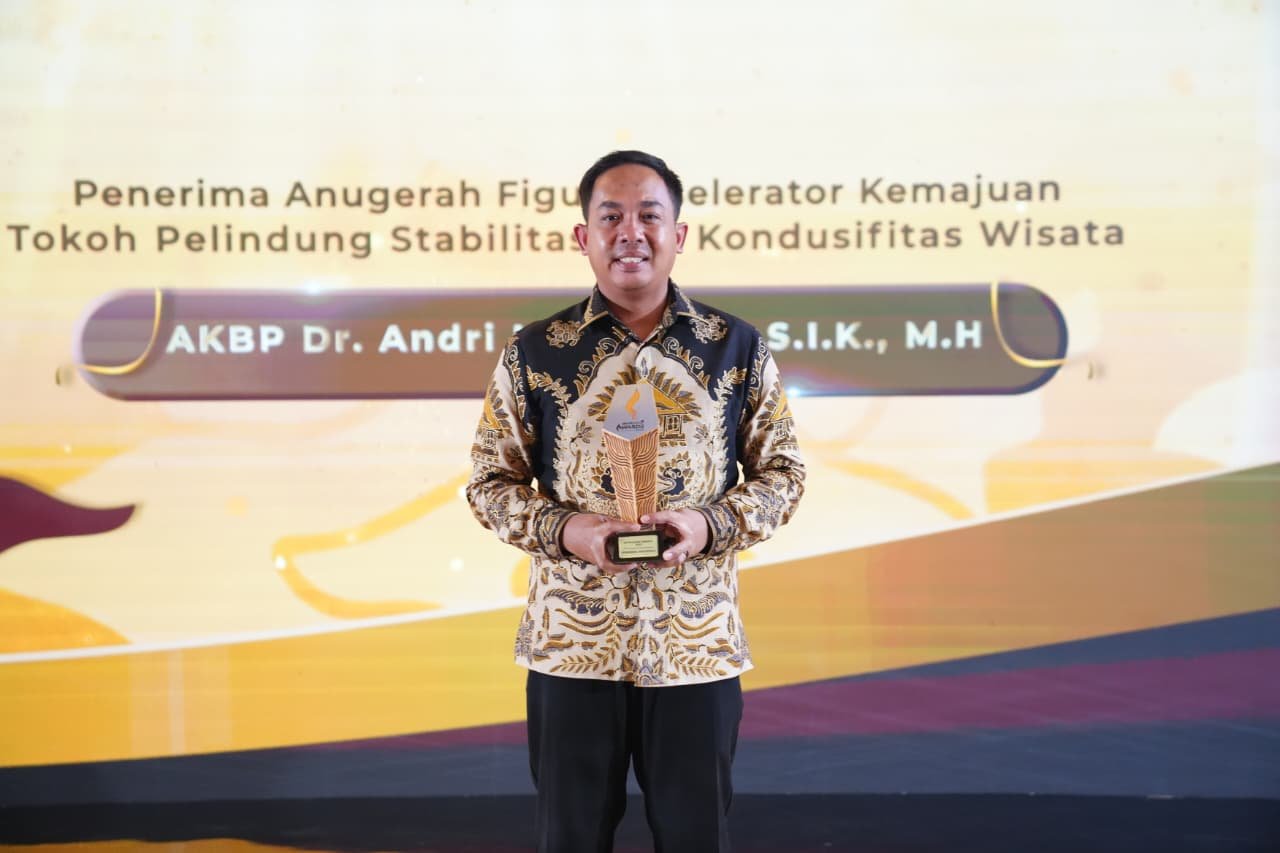 Kapolres Pangandaran Raih detikJabar Awards 2025, Dianggap Sukses Jaga Stabilitas Wisata