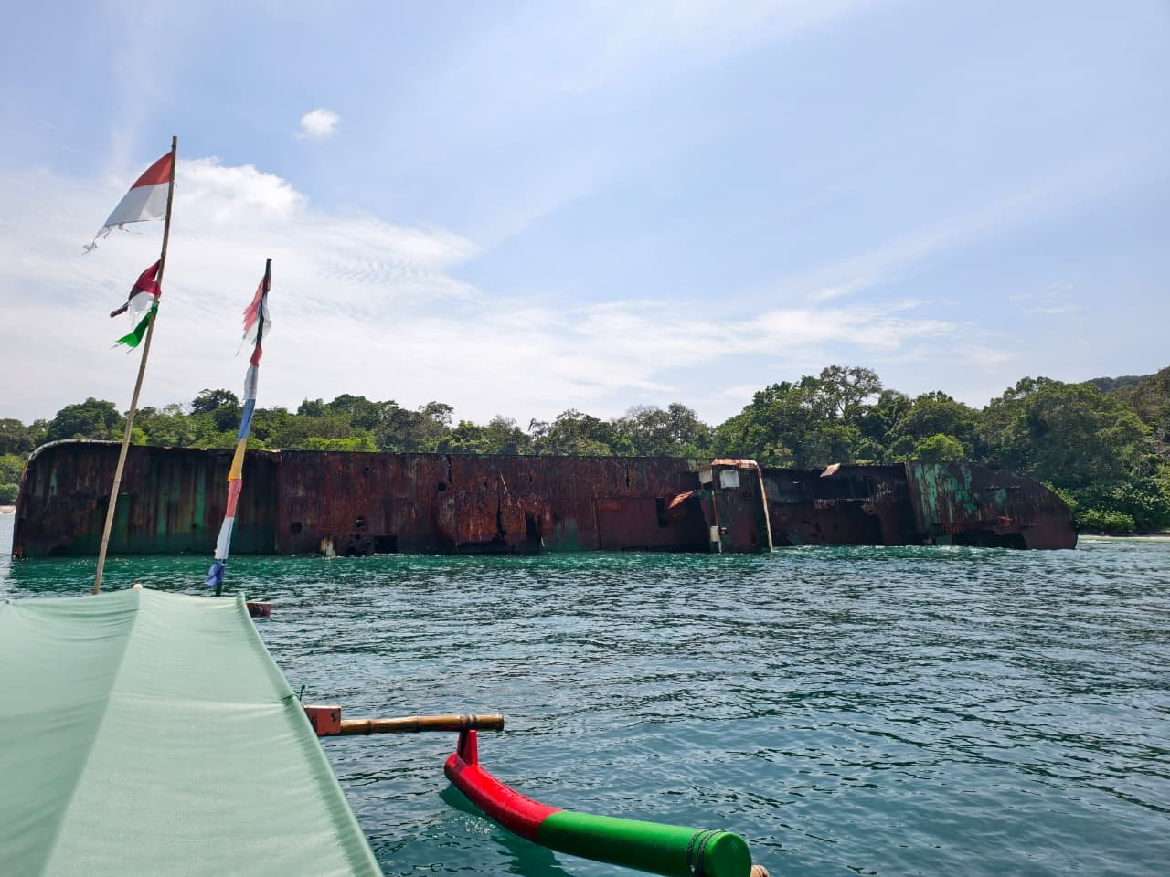 Satpolairud Polres Pangandaran bersama Tim SAR evakuasi Korban Tergelam di Pantai Barat