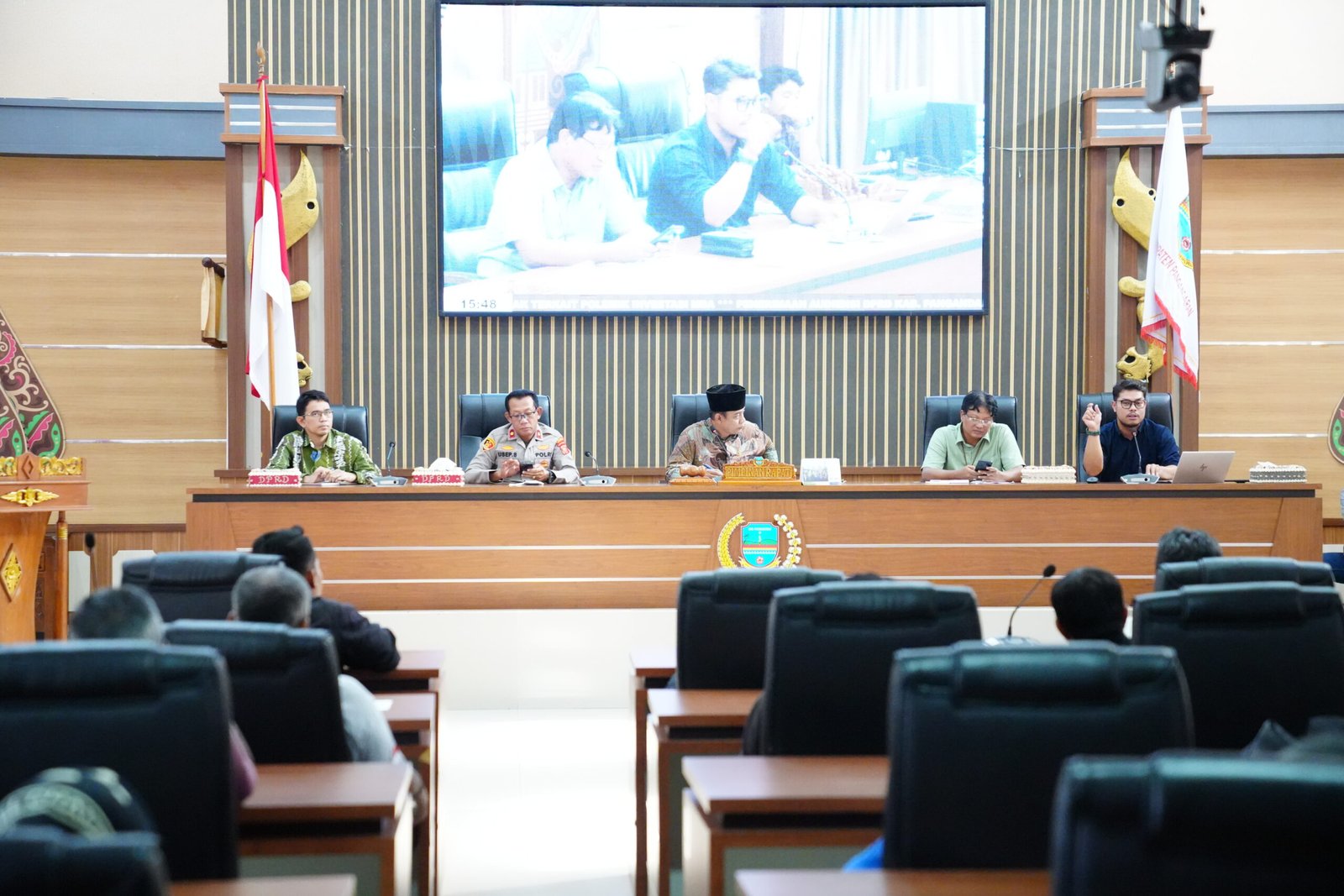 Audiensi Aliansi Rakyat Pangandaran Bergerak dengan DPRD Pangandaran Bahas Polemik Investasi MBA