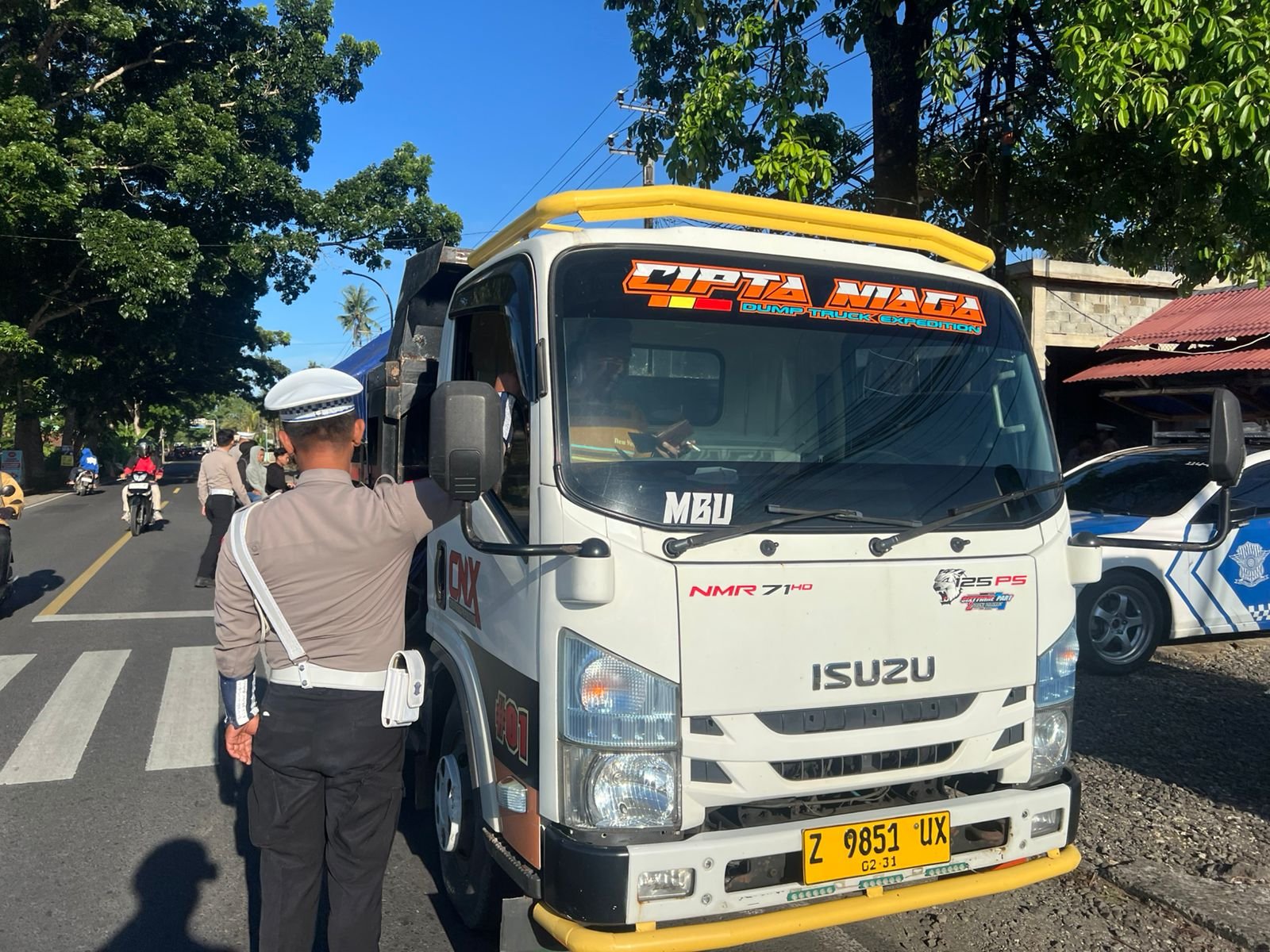 PENGECEKAN SURAT SURAT