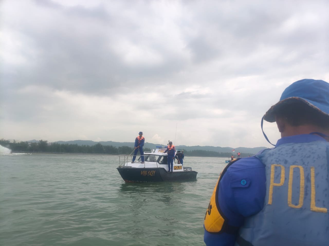 Polri cari Remaja 14 Tahun Hilang Terseret Ombak di Pantai Timur Pangandaran