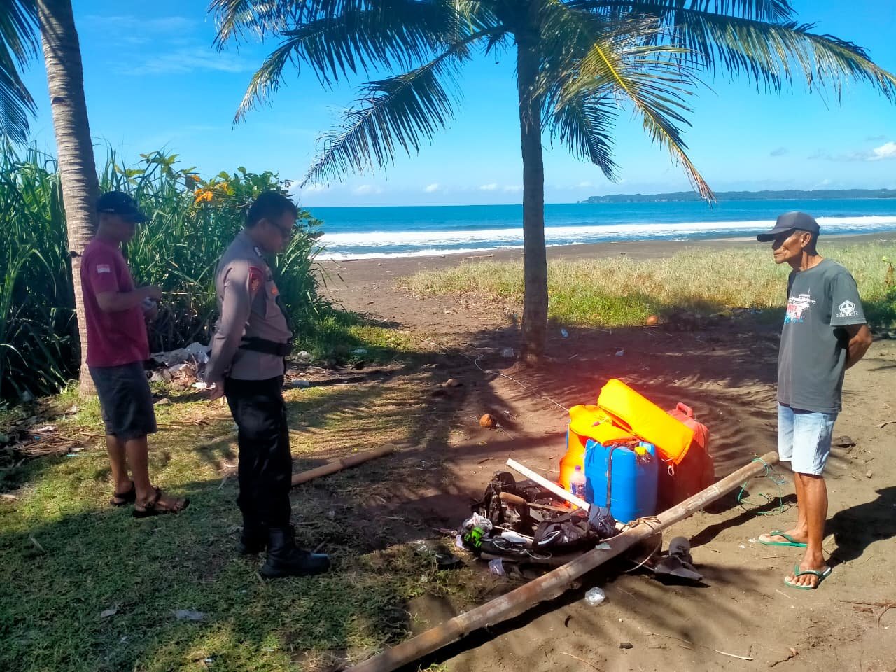 Satpolairud Polres Pangandaran Amankan Perahu Tanpa Awak di Perairan Bojong Salawe