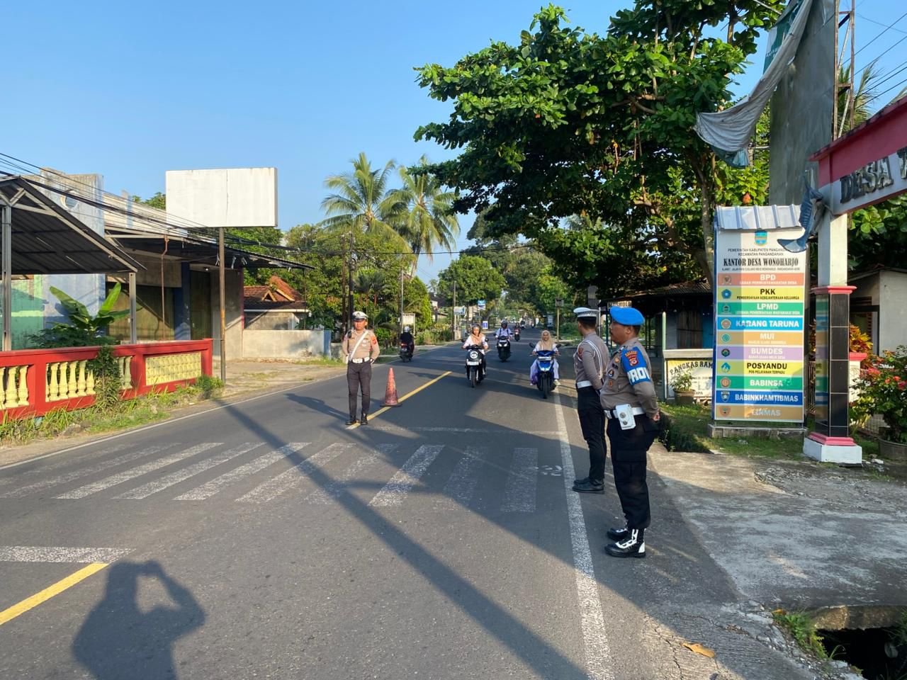 GATUR PAGI ARUS
