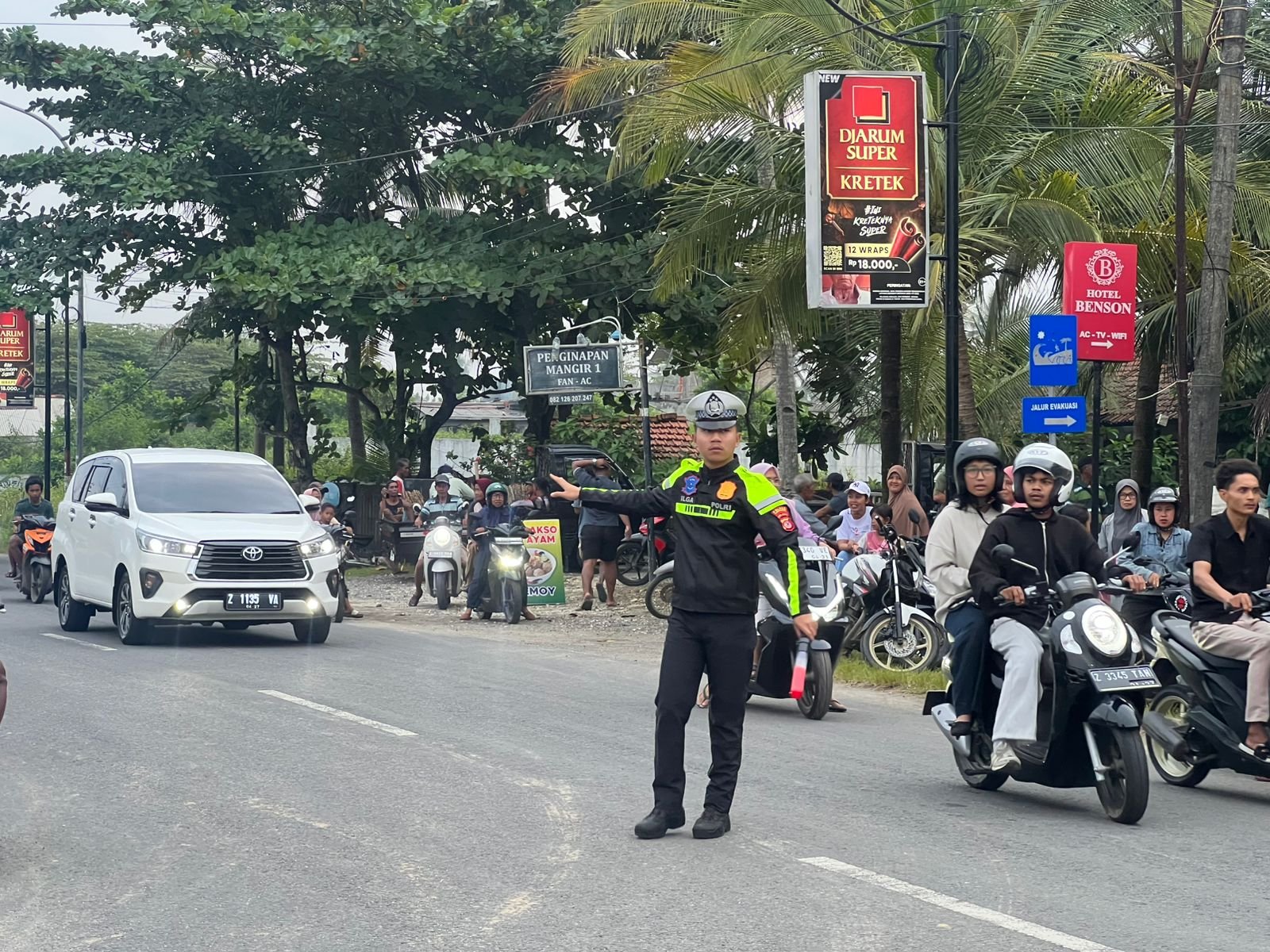 GATUR ARUS LALIN