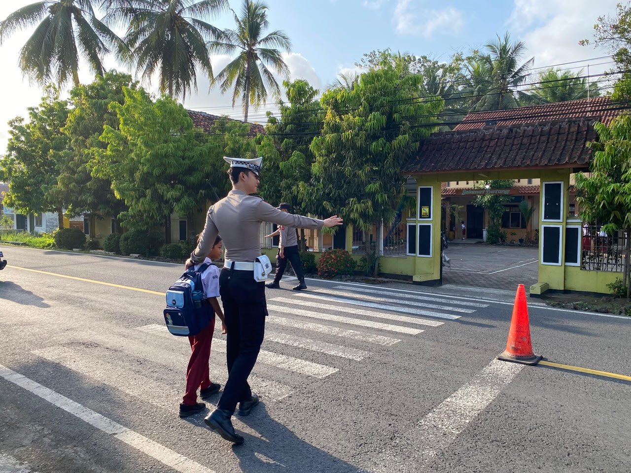 GATUR ANAK SEKOLAH