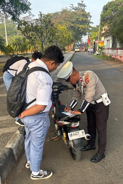 DAKGARKUM PAGI