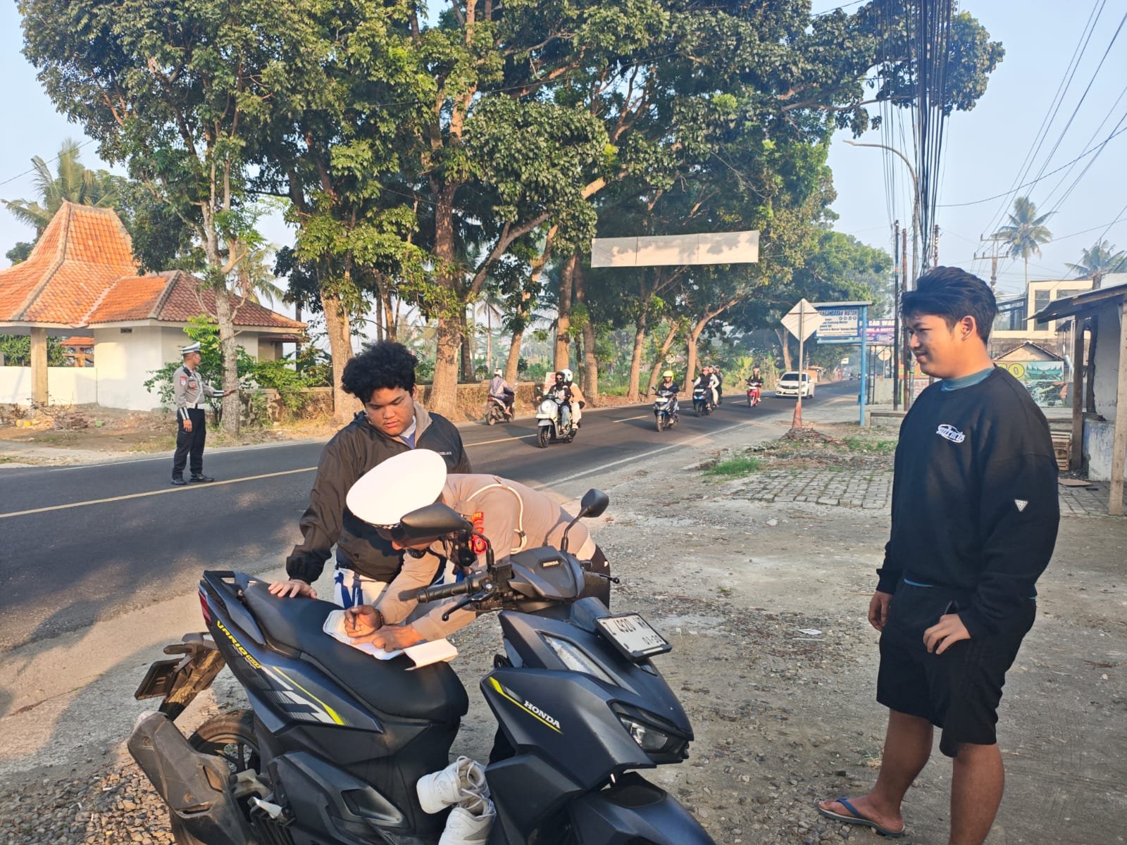 DAKGARKUM PAGI