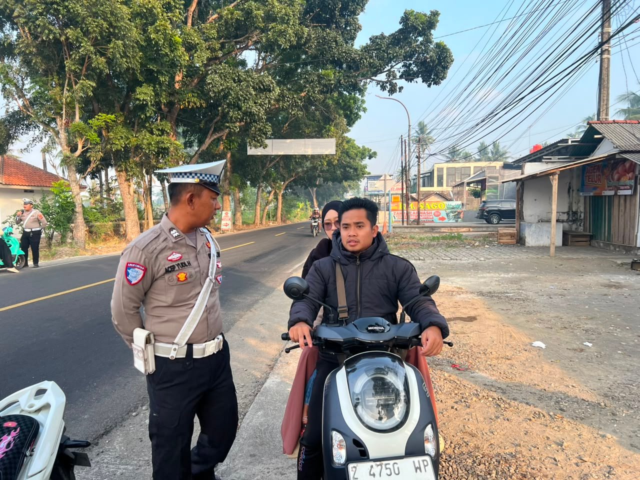 DAKGARKUM PAGI