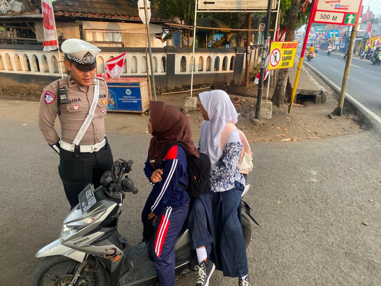 DAKGARKUM PAGI