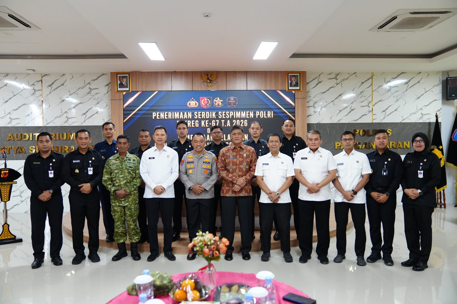 Kegiatan pelatihan kepemimpinan strategis tersebut berada di bawah pengawasan langsung Tim Pengawas Kelompok Latihan (Poklat) 19 yang dipimpin oleh Brigjen Pol. Jimmy Agustinus Anes, S.I.K.