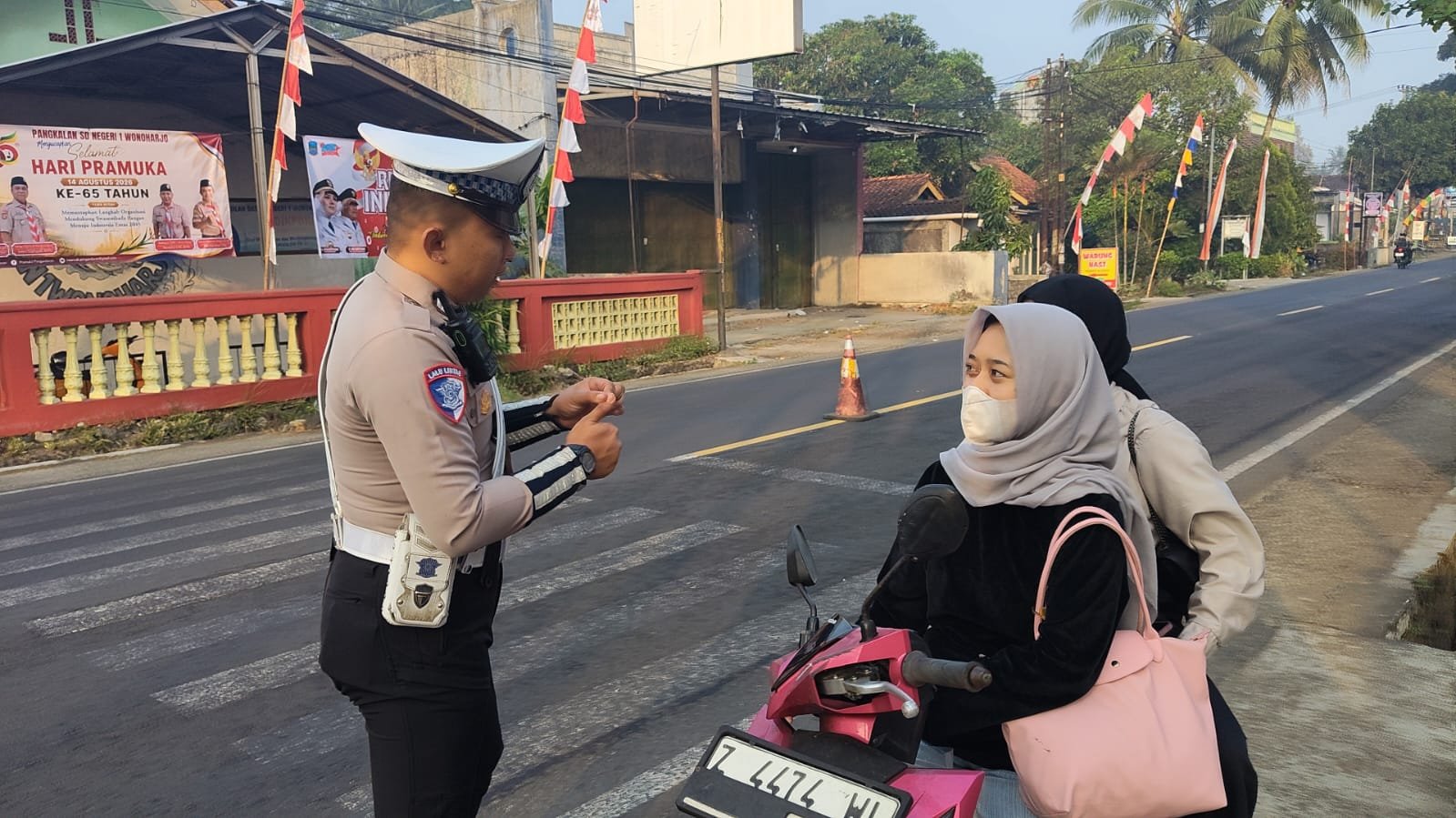 DAKGARKUM PAGI
