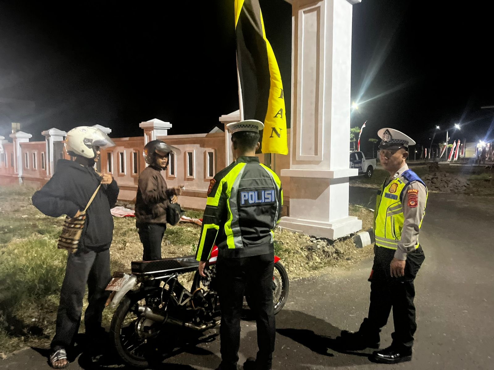 DAKGARKUM MALAM