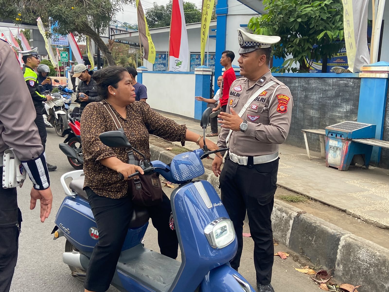 DAKGARKUM PAGI