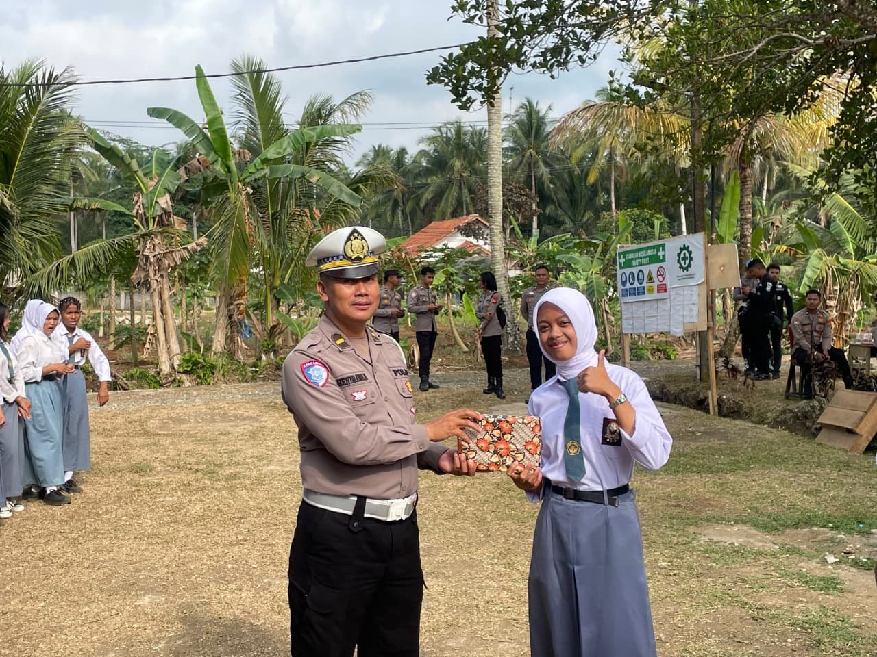 SOSIALISASI