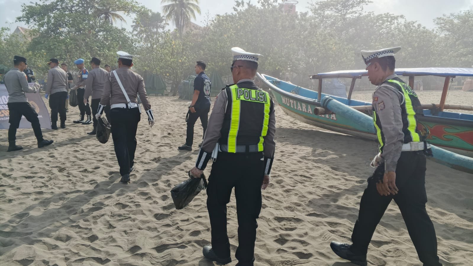 OBSIH PANTAI SATLANTAS RES PANGANDARAN
