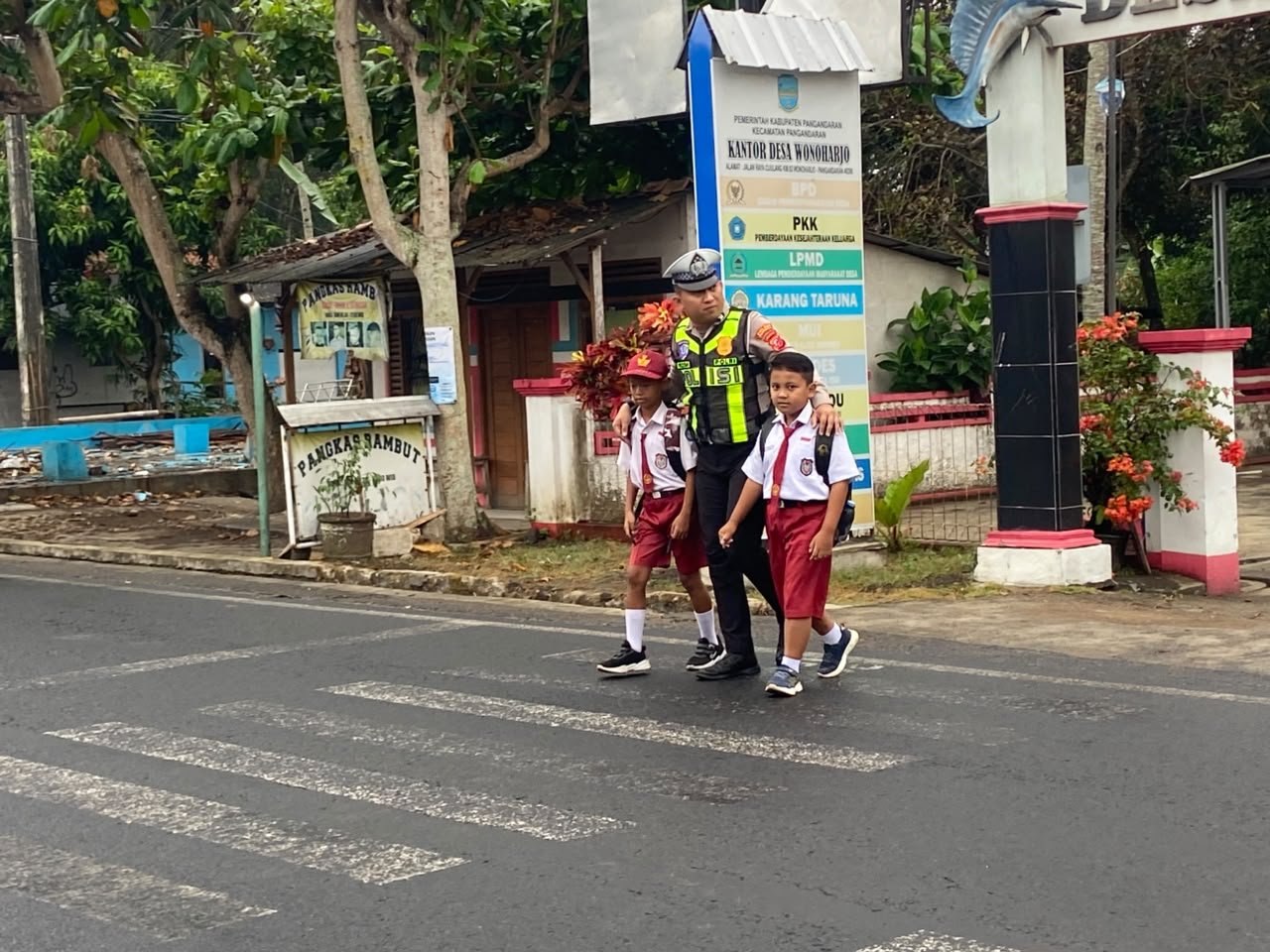 GATUR PAGI LANTAS
